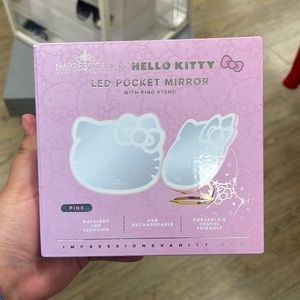 Hello kitty led pocket mirror